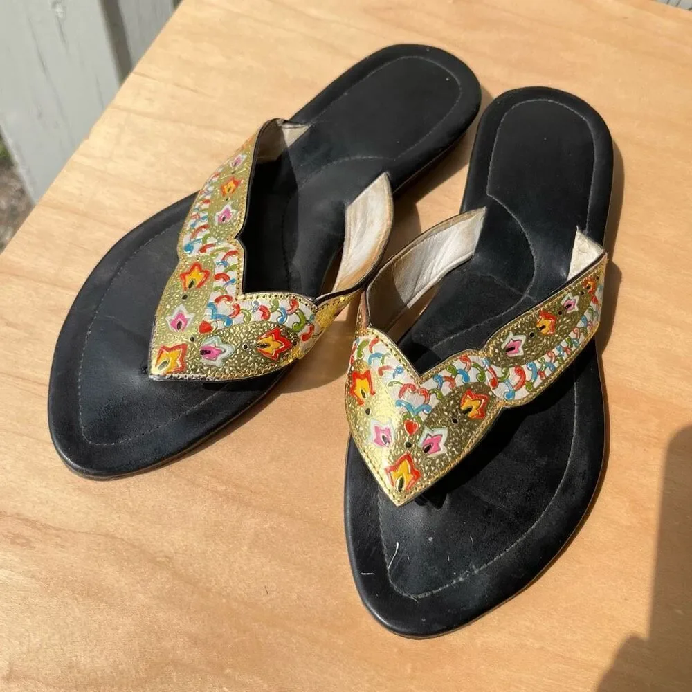 Vintage Indian Leather Sandals – Hand-Painted Gold Enamel – Size 7